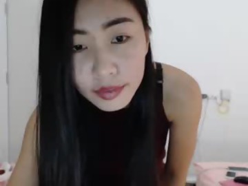 asiantabbyx is asian cam girl 28 years old shows free porn