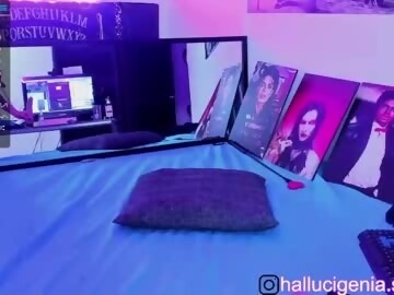 hallucigenia_sparza is naughty girl  years old shows free porn on webcam