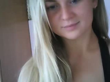 squirt sex cam girl jennifer838 shows free porn on webcam. 23 y.o. speaks english