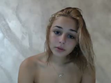 sweetsexangel is sweet girl 19 years old shows free porn on webcam