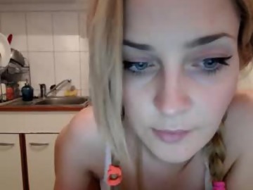 italian sex cam girl viciousqueen shows free porn on webcam. 32 y.o. speaks english , french, italian